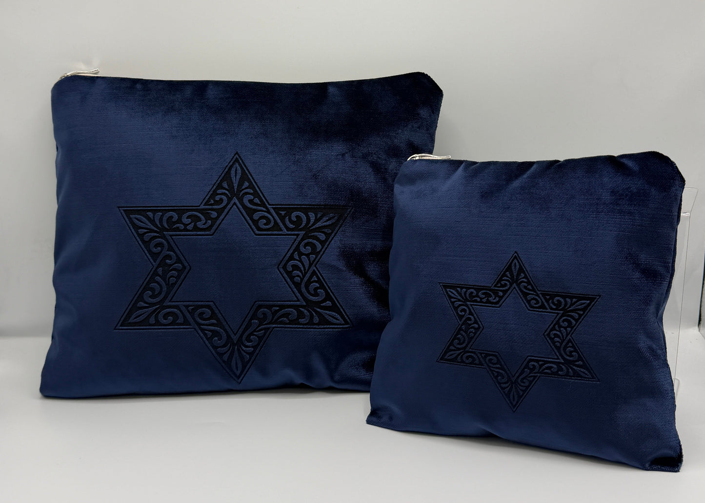 סט כיסויים לטלית ולתפילין כחול בחיתוך לייזר